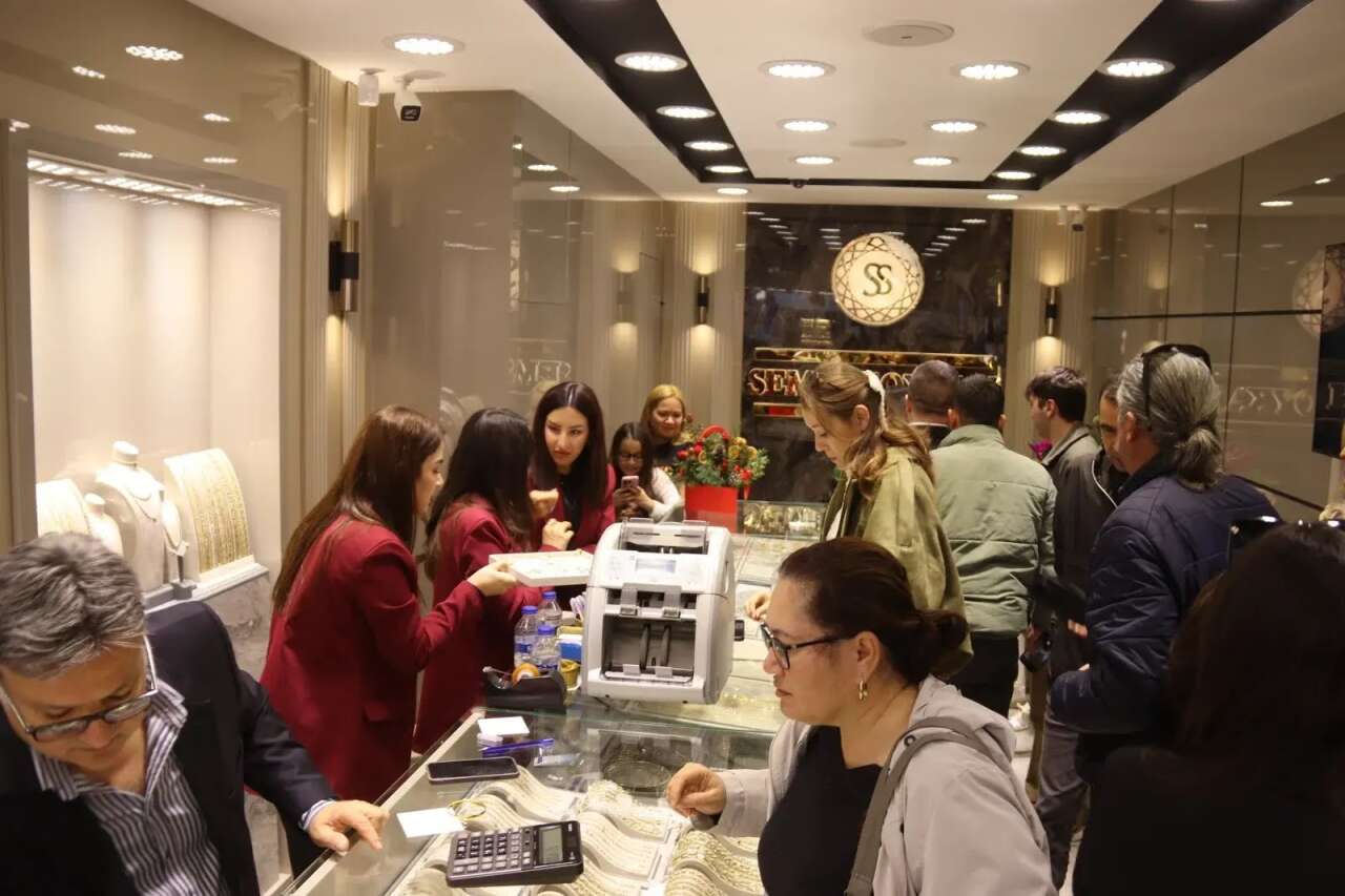 Semih Soykan Kuyumculuk Marmaris’te Hizmete Başladı 3